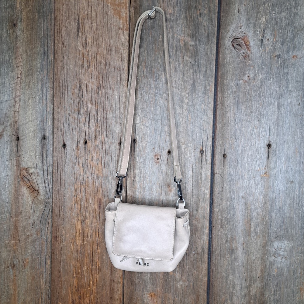 Artisan Boho Handmade Columbian VÉLEZ Beige Leather Mini Crossbody Bag Purse